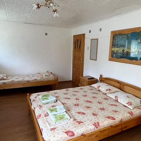 Vacation Home Yoanna Trjavna Eksteriør bilde