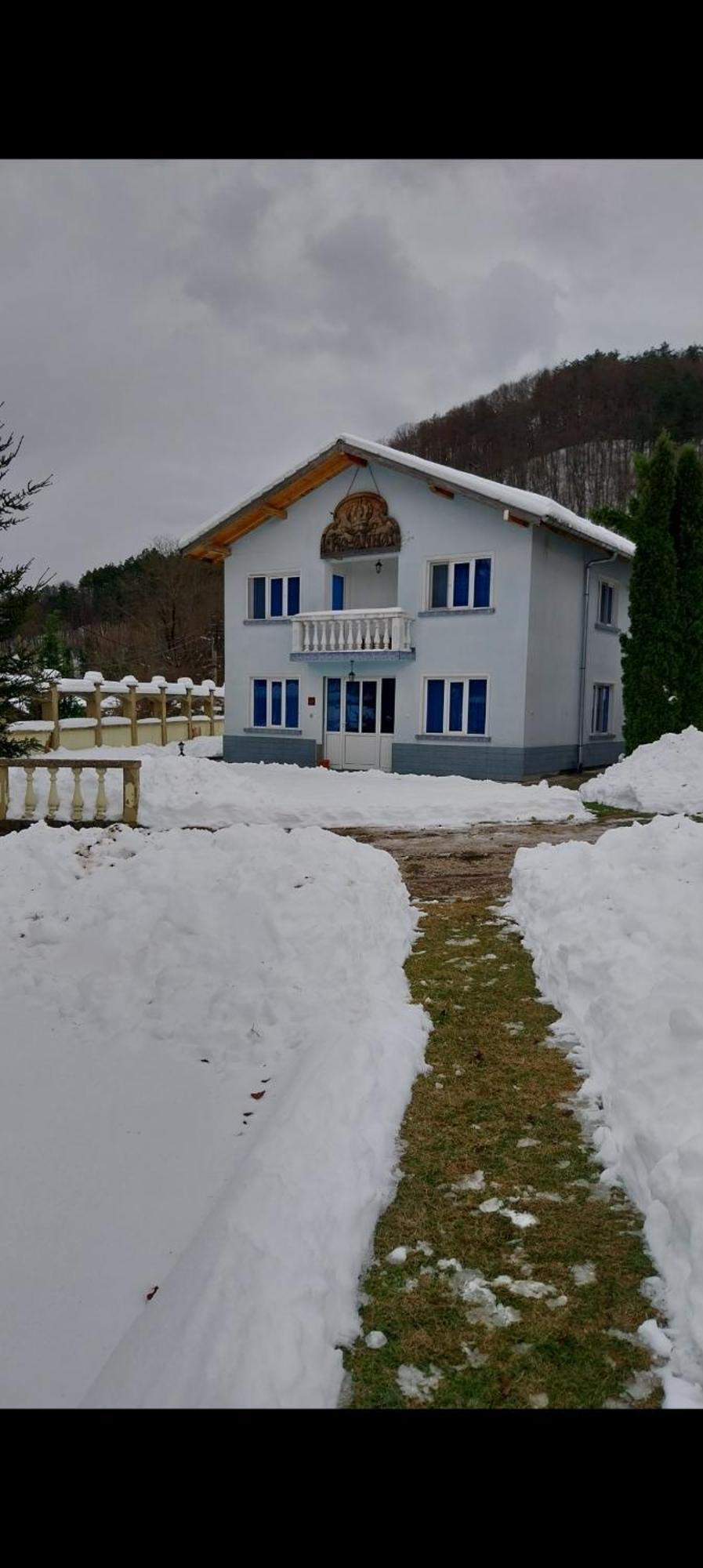 Vacation Home Yoanna Trjavna Eksteriør bilde